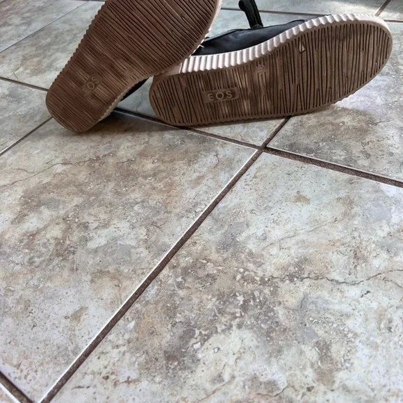 EOS JOVI - Picture 5 of 6